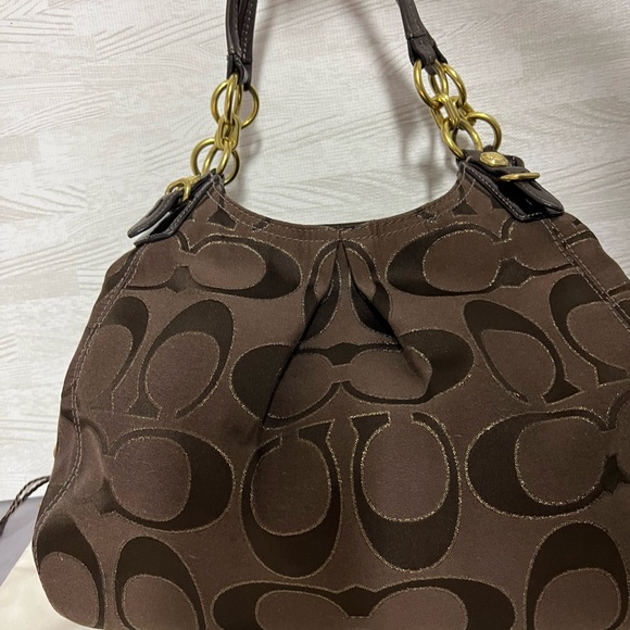 Coach Signature Print Rich Brown/Gold - Picture 2 of 11